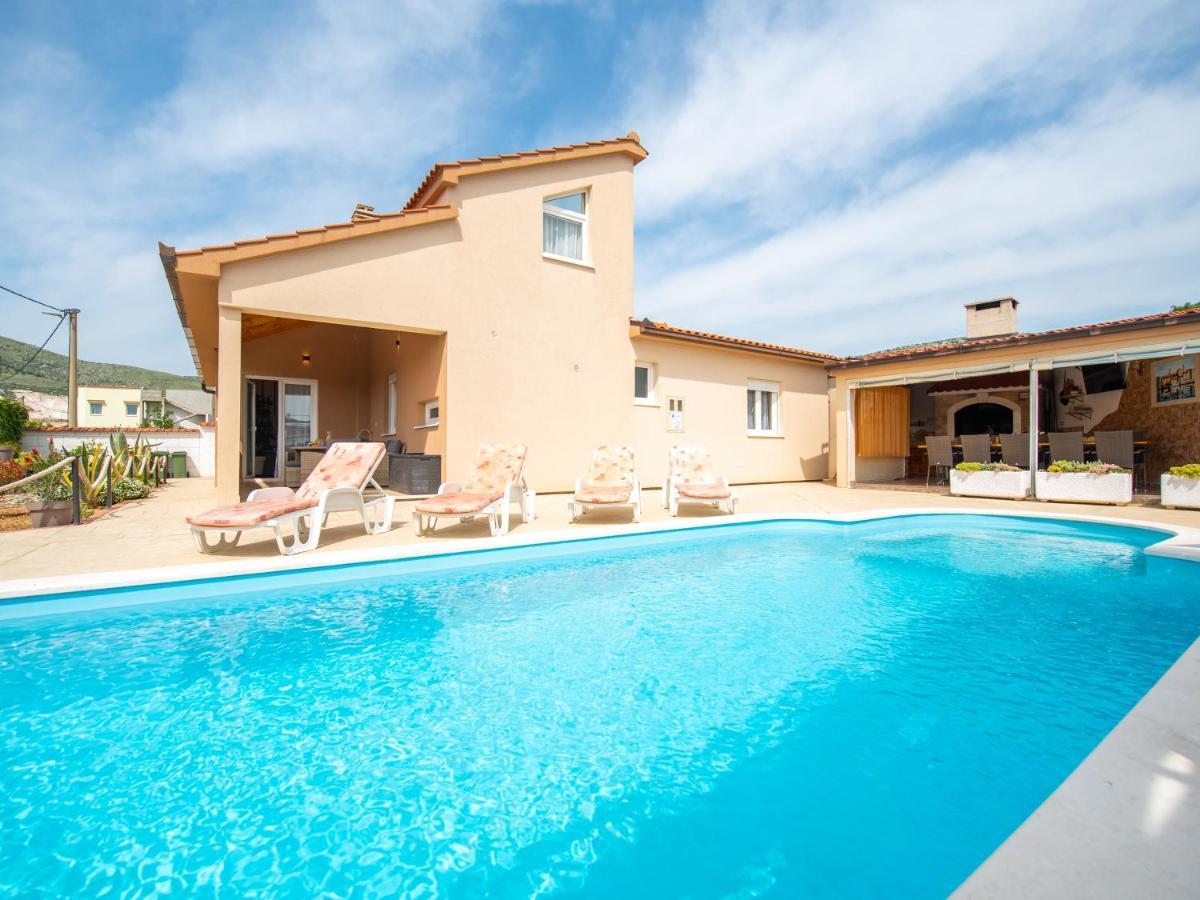 Holiday Home Near Trogir Kaštel Štafilić Exterior foto