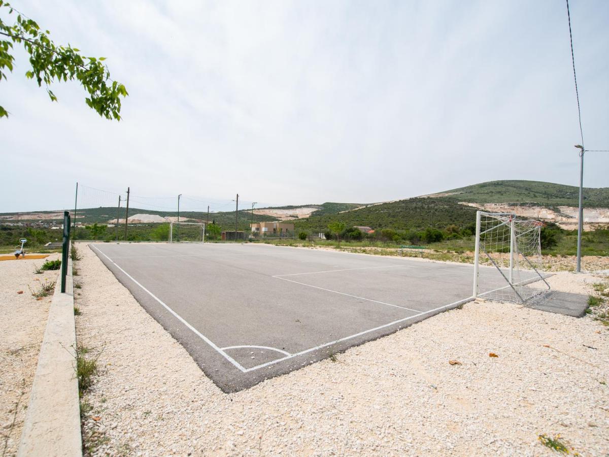 Holiday Home Near Trogir Kaštel Štafilić Exterior foto