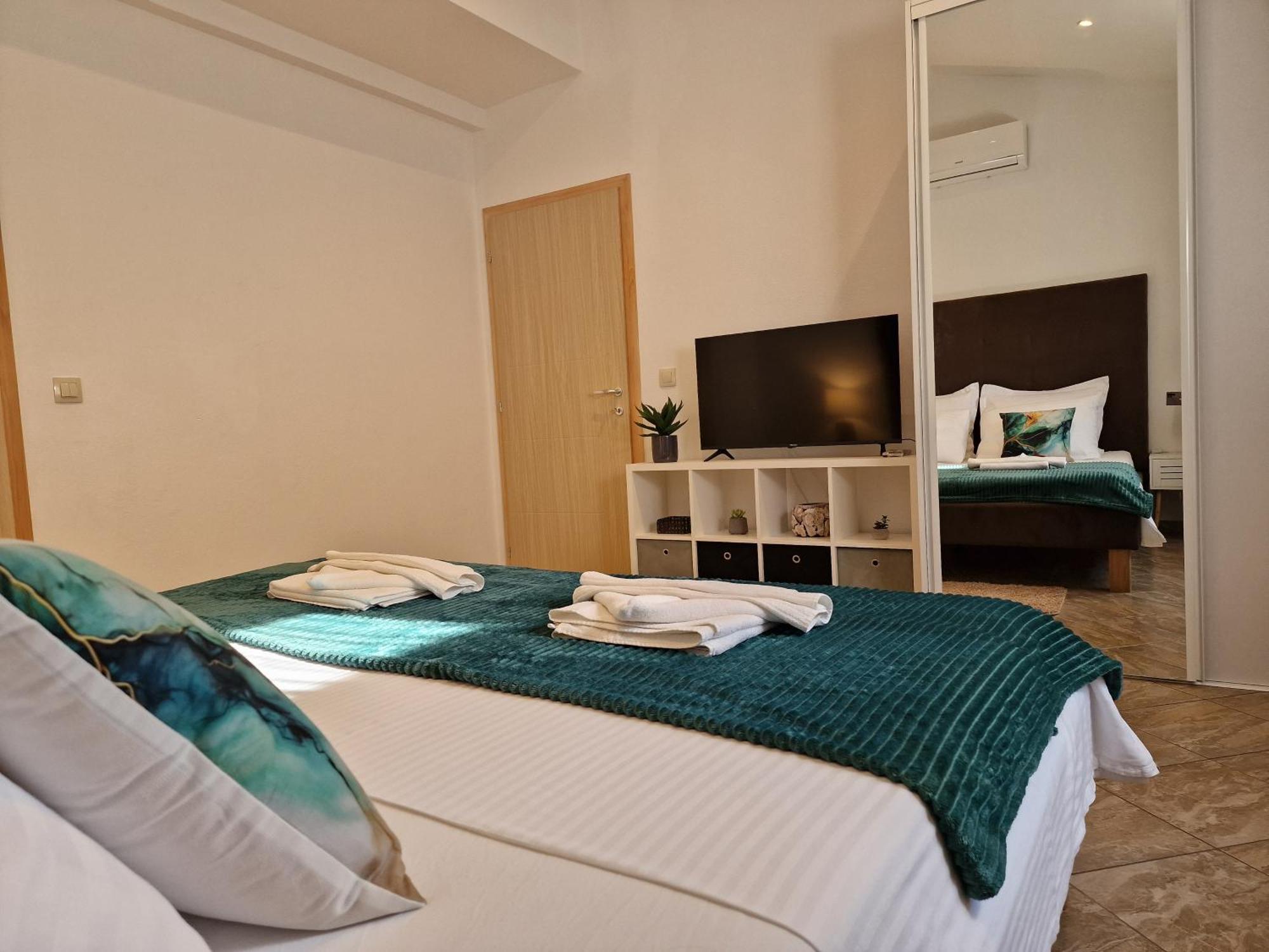 Holiday Home Near Trogir Kaštel Štafilić Exterior foto